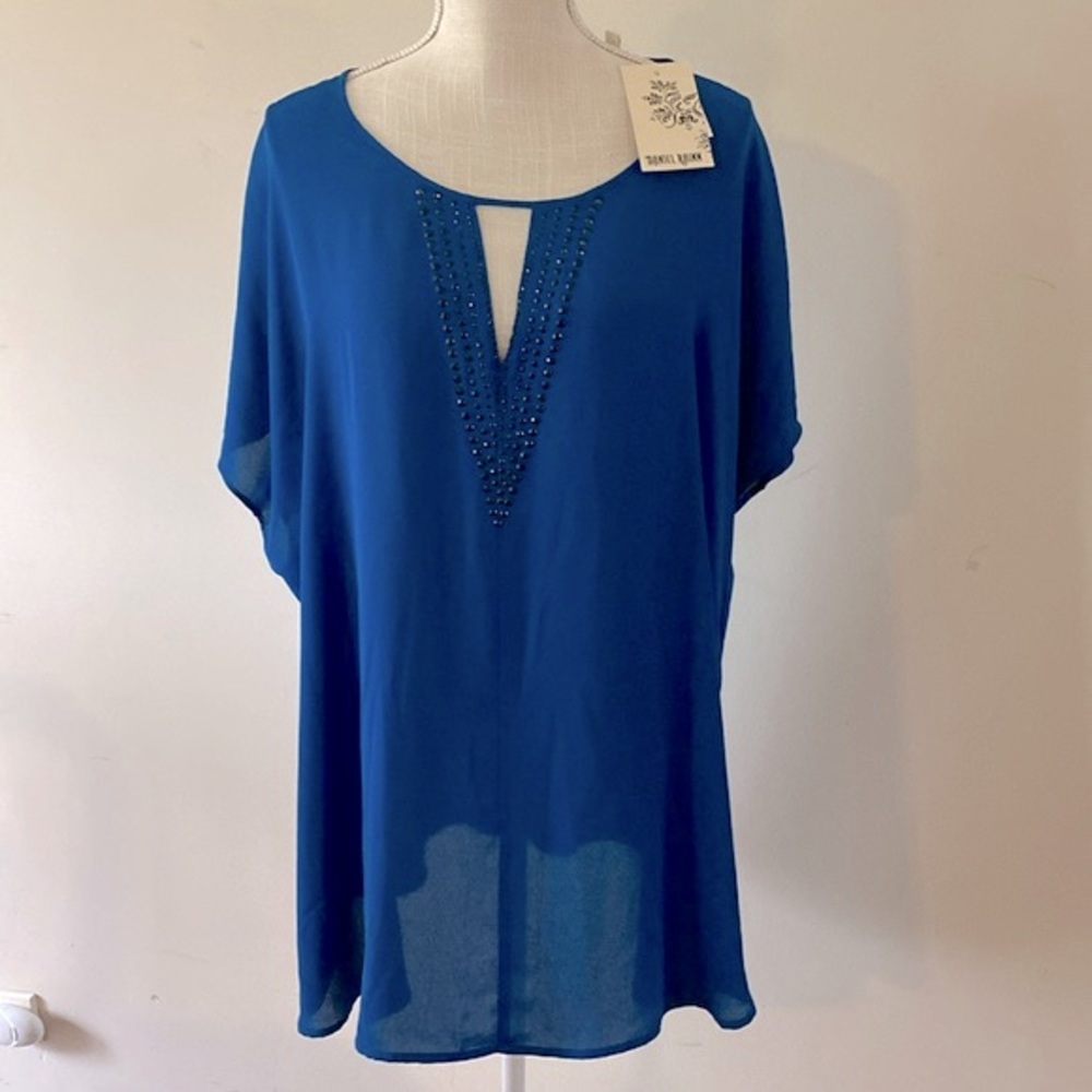 Deniel Rainn women’s plus over size dark teal blouse silky with discrete gems